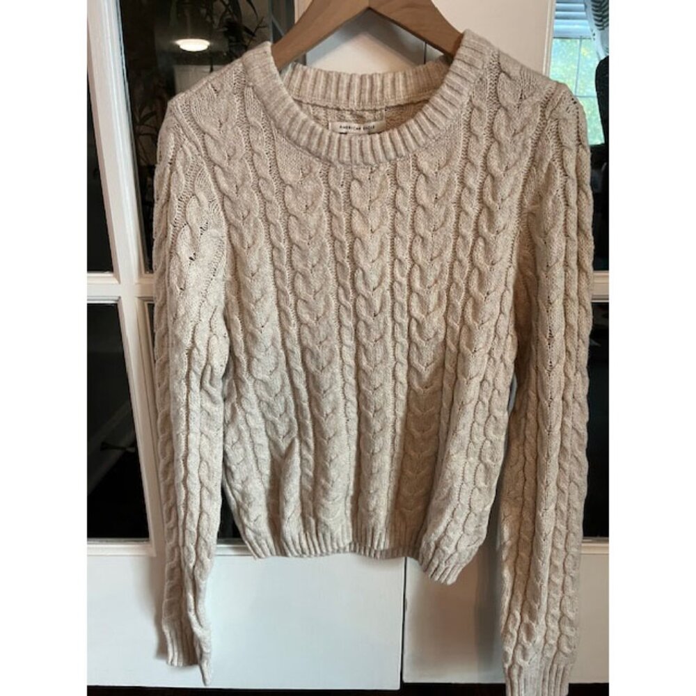 American Eagle NWOT Cream Fitted Cable Knit Sweater